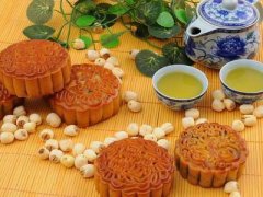 中秋节为什么要吃月饼 中秋为什么要吃大闸蟹 中秋为什么叫中秋