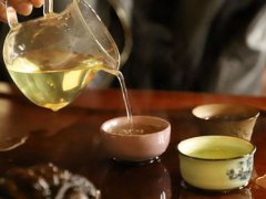 红茶和绿茶的区别(红茶和绿茶，有什么区别)