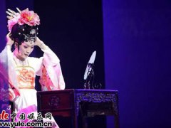 李玉刚葬心(出道十年，李玉刚改变了什么？)