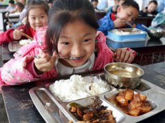 学生免费午餐(免费的学校“营养午餐”)